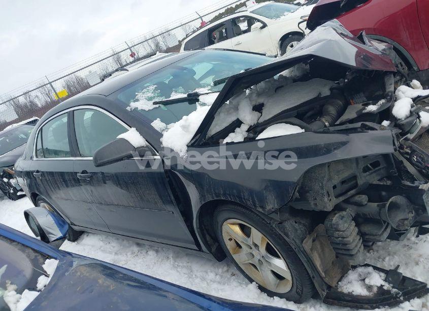 Photo 13 of 2010 Chevrolet Malibu LS (VIN 1G1ZA5EB1AF255467)