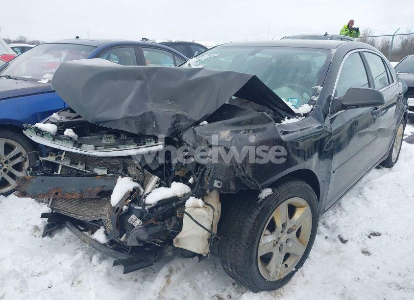 Photo 2 of 2010 Chevrolet Malibu LS (VIN 1G1ZA5EB1AF255467)