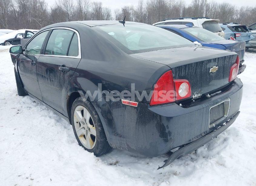 Photo 3 of 2010 Chevrolet Malibu LS (VIN 1G1ZA5EB1AF255467)