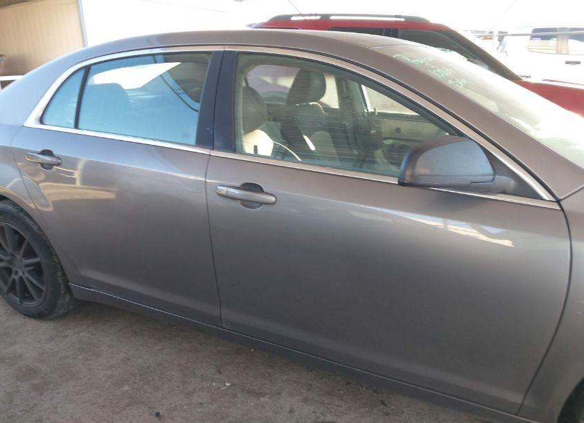 Photo 14 of 2010 Chevrolet Malibu LS (VIN 1G1ZA5EB2AF300917)