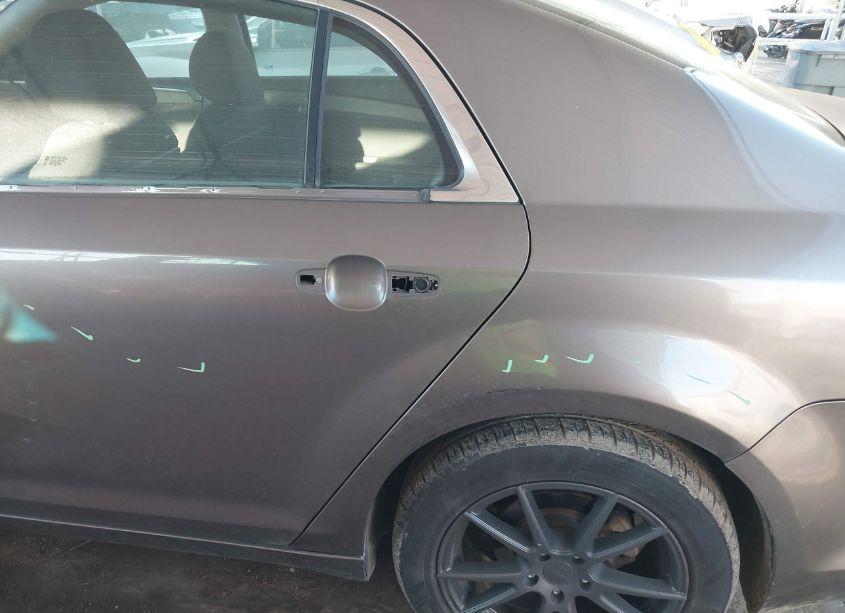 Photo 6 of 2010 Chevrolet Malibu LS (VIN 1G1ZA5EB2AF300917)