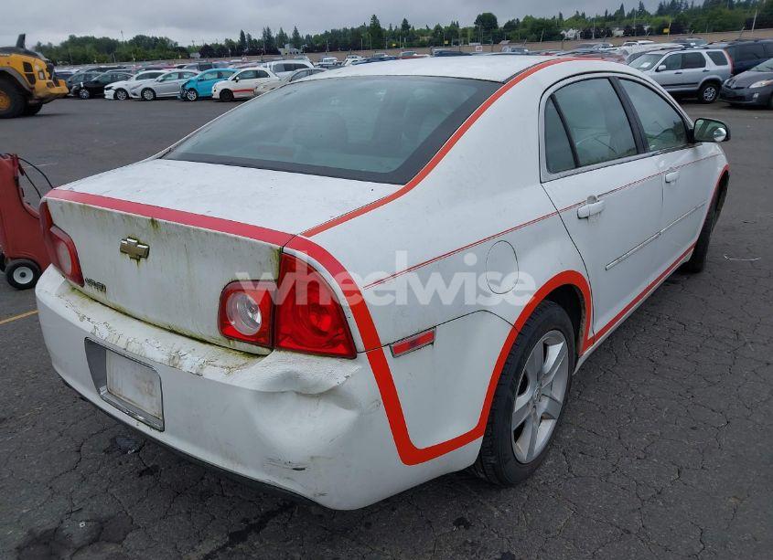 Photo 6 of 2010 Chevrolet Malibu LS (VIN 1G1ZA5EB2AF312646)