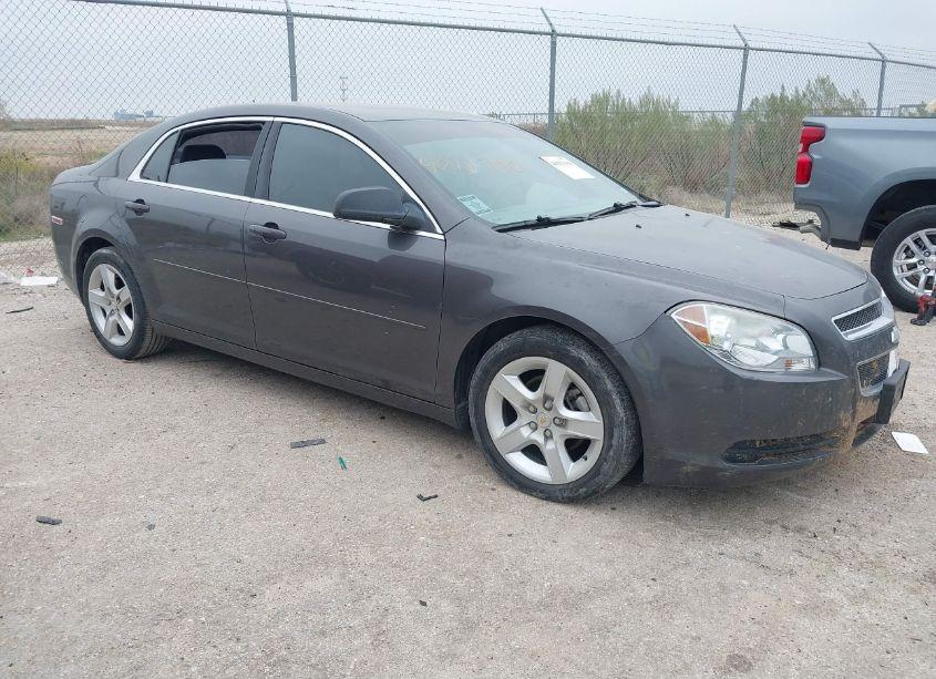 2010 Chevrolet Malibu LS (VIN 1G1ZA5EB3A4165135) main photo