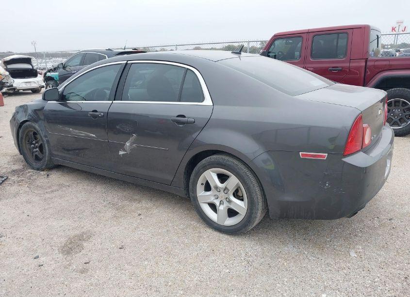 Photo 3 of 2010 Chevrolet Malibu LS (VIN 1G1ZA5EB3A4165135)