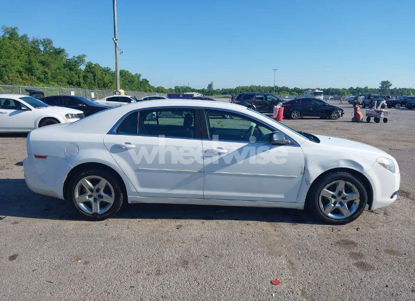 Photo 13 of 2011 Chevrolet Malibu LS (VIN 1G1ZA5EU0BF106535)
