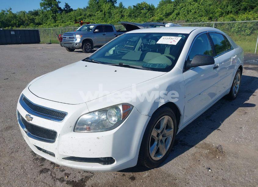 Photo 2 of 2011 Chevrolet Malibu LS (VIN 1G1ZA5EU0BF106535)
