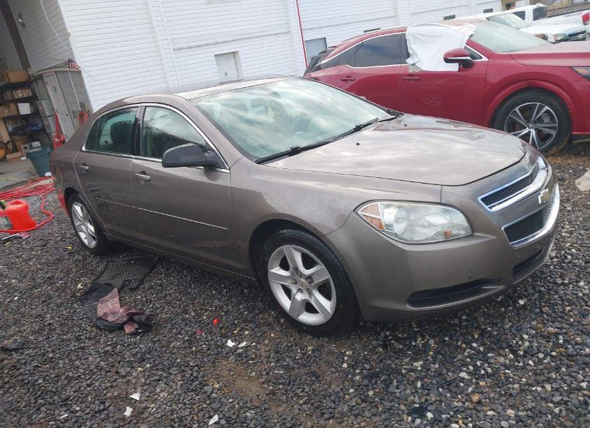 2011 Chevrolet Malibu LS (VIN 1G1ZA5EU0BF310140) main photo