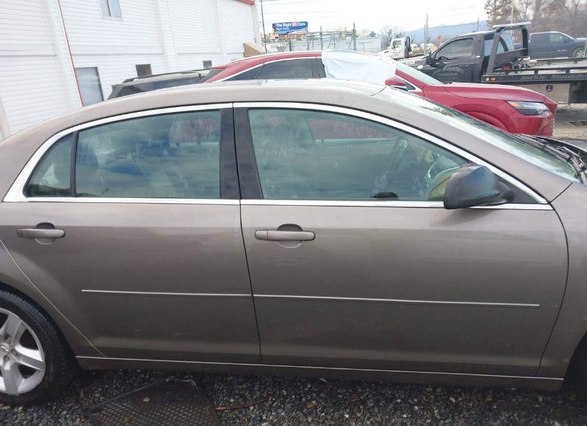 Photo 13 of 2011 Chevrolet Malibu LS (VIN 1G1ZA5EU0BF310140)
