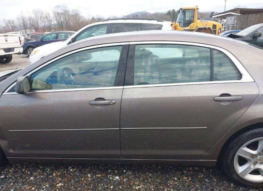 Photo 14 of 2011 Chevrolet Malibu LS (VIN 1G1ZA5EU0BF310140)