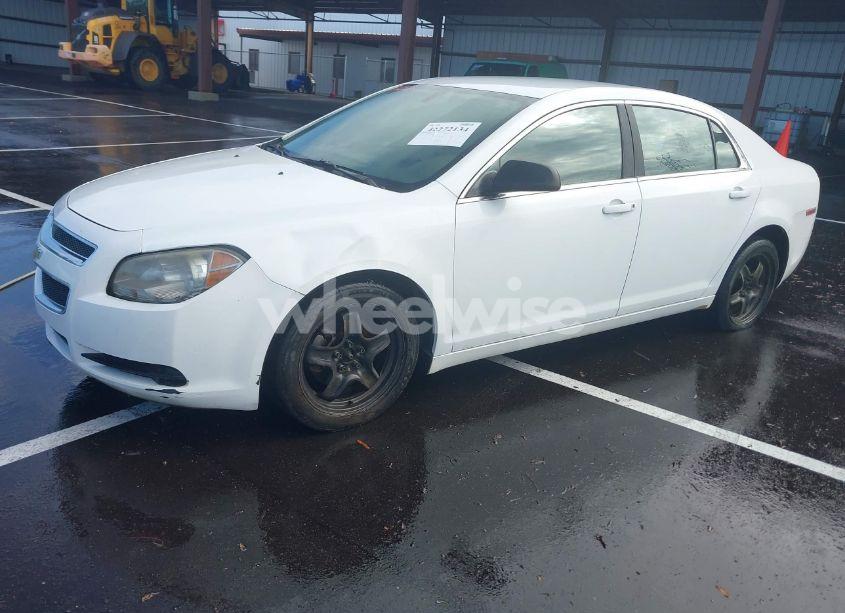 Photo 2 of 2011 Chevrolet Malibu LS (VIN 1G1ZA5EU2BF131534)