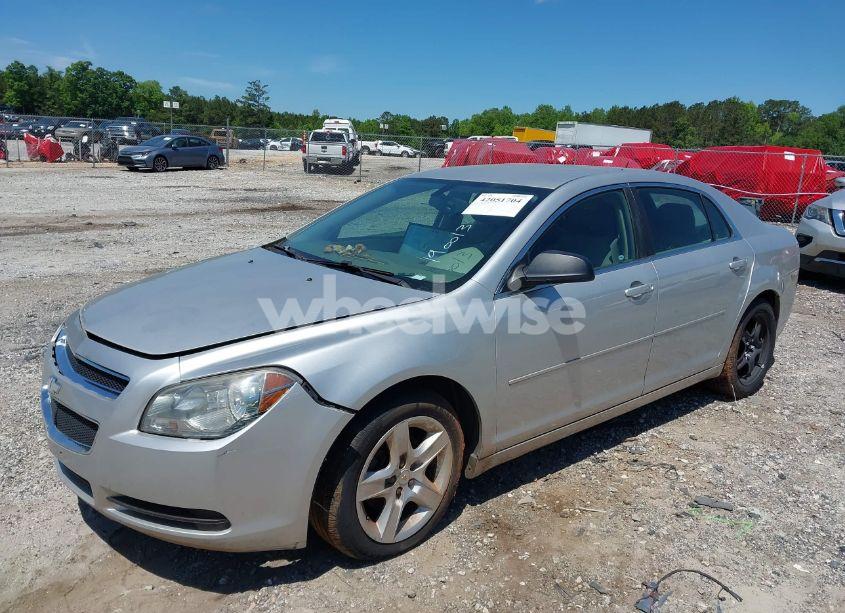 Photo 2 of 2011 Chevrolet Malibu LS (VIN 1G1ZA5EU5BF190013)