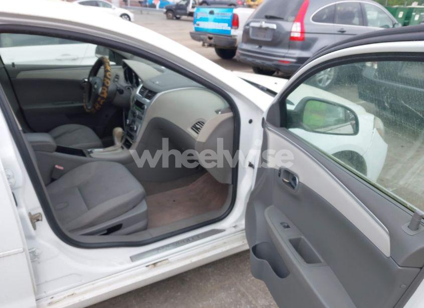 Photo 5 of 2011 Chevrolet Malibu LS (VIN 1G1ZA5EU6BF170272)