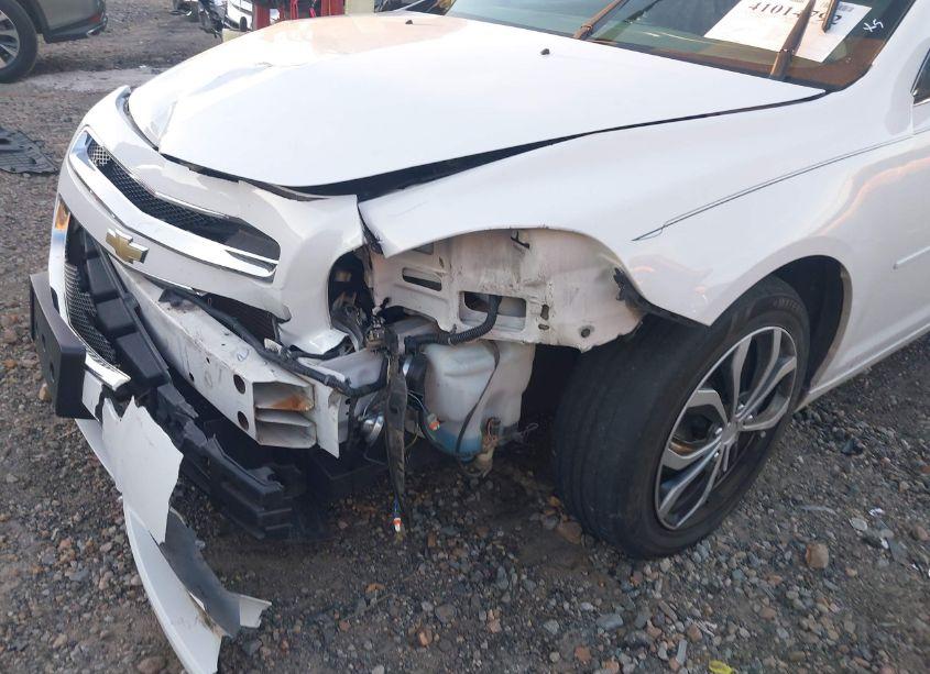 Photo 6 of 2012 Chevrolet Malibu LS (VIN 1G1ZA5EU6CF393090)