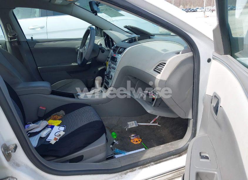 Photo 5 of 2012 Chevrolet Malibu LS (VIN 1G1ZA5EU7CF398170)