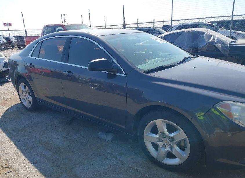 Photo 13 of 2011 Chevrolet Malibu LS (VIN 1G1ZA5EUXBF101262)