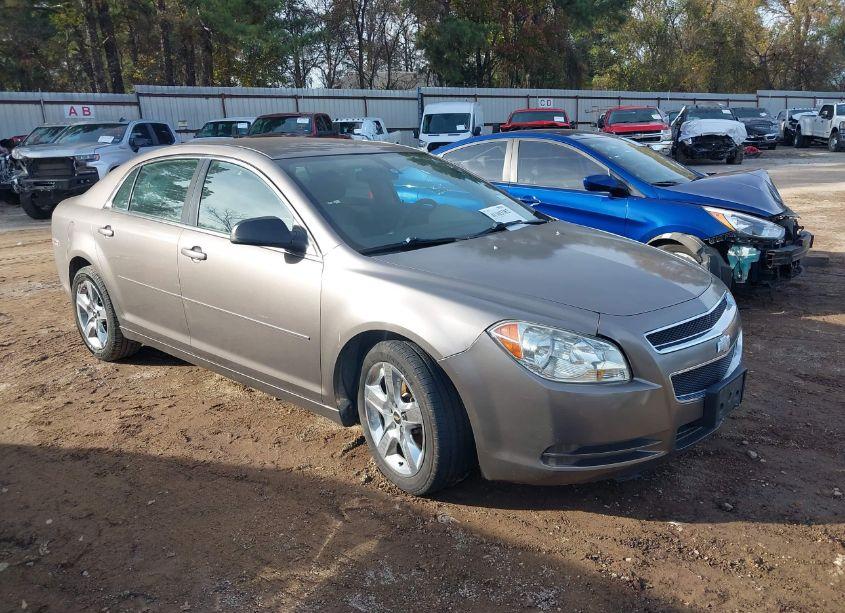 2011 Chevrolet Malibu LS (VIN 1G1ZA5EUXBF110561) main photo