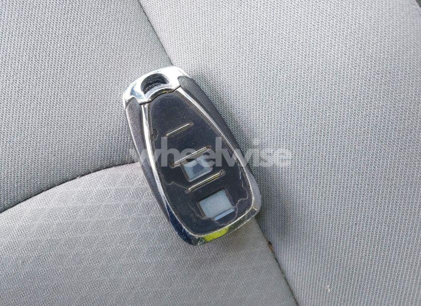 Photo 11 of 2016 Chevrolet Malibu L (VIN 1G1ZA5ST0GF242747)