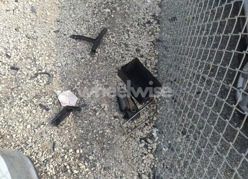 Photo 12 of 2016 Chevrolet Malibu L (VIN 1G1ZA5ST0GF242747)