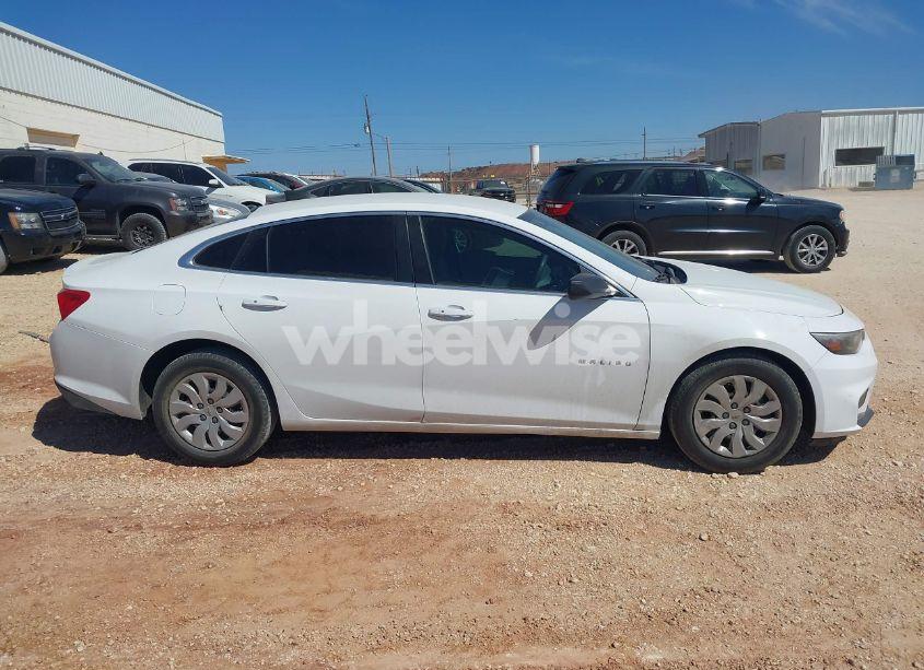 Photo 13 of 2016 Chevrolet Malibu L (VIN 1G1ZA5ST2GF255421)