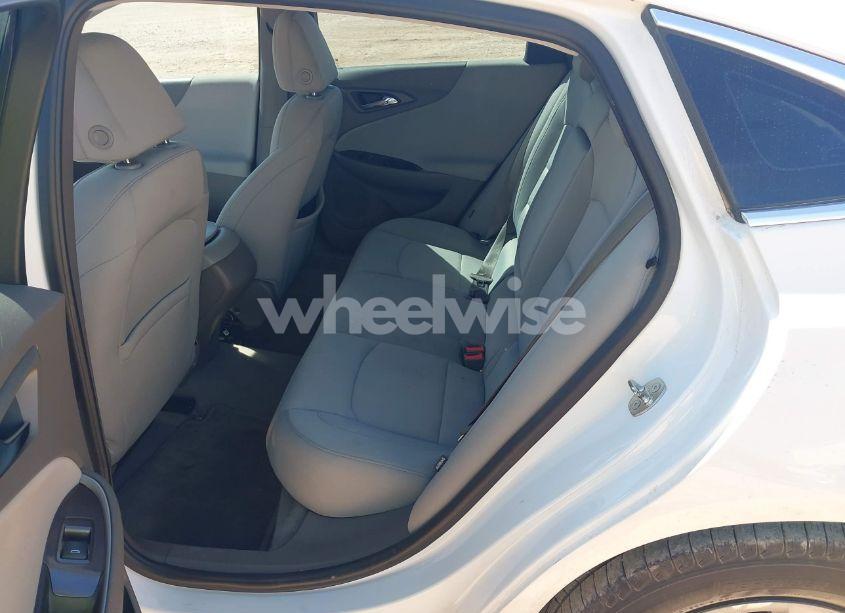 Photo 8 of 2016 Chevrolet Malibu L (VIN 1G1ZA5ST2GF255421)