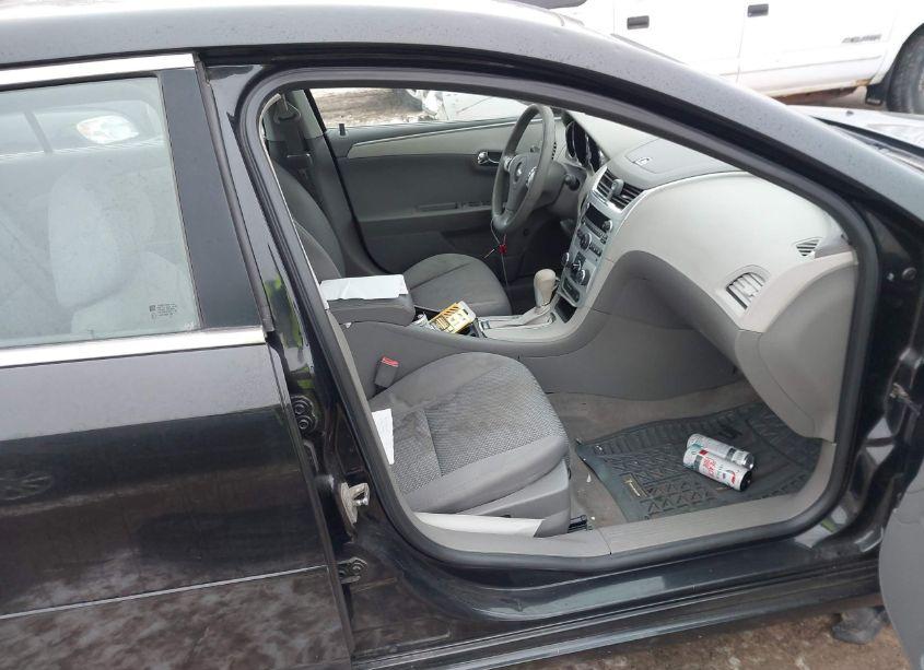 Photo 5 of 2012 Chevrolet Malibu LS (VIN 1G1ZB5E00CF218036)