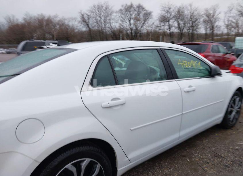 Photo 13 of 2012 Chevrolet Malibu LS (VIN 1G1ZB5E01CF156162)