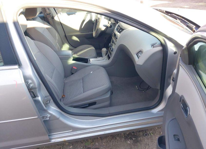 Photo 5 of 2012 Chevrolet Malibu LS (VIN 1G1ZB5E01CF185323)