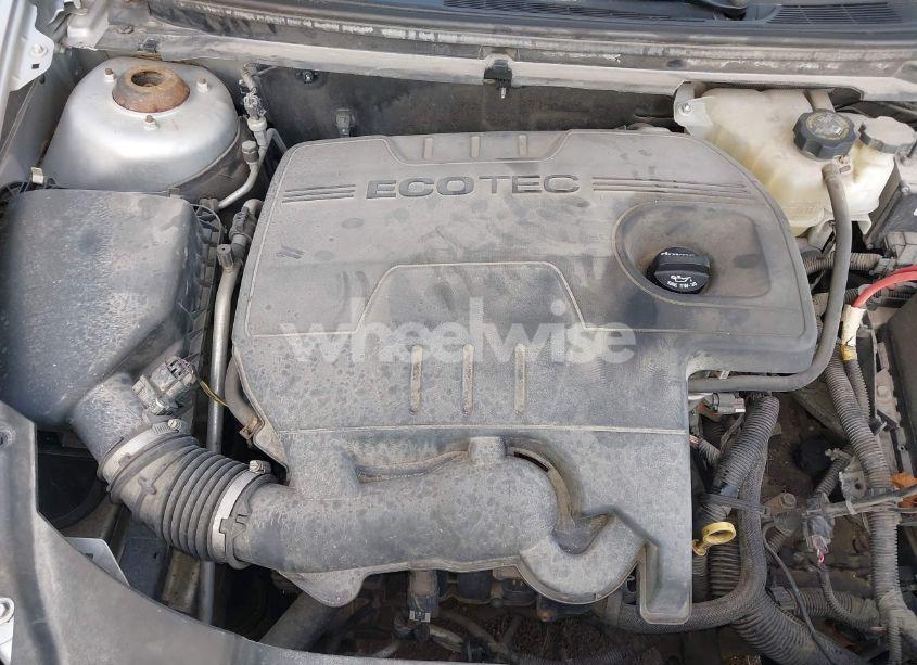 Photo 10 of 2012 Chevrolet Malibu LS (VIN 1G1ZB5E01CF273031)