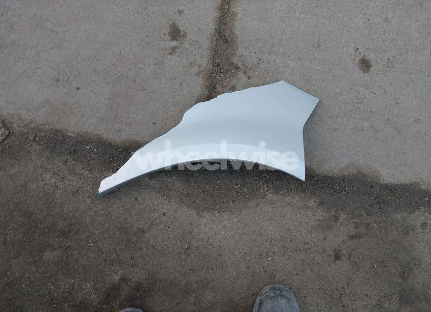 Photo 12 of 2012 Chevrolet Malibu LS (VIN 1G1ZB5E01CF273031)