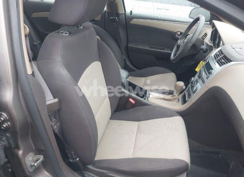 Photo 5 of 2012 Chevrolet Malibu LS (VIN 1G1ZB5E01CF291657)