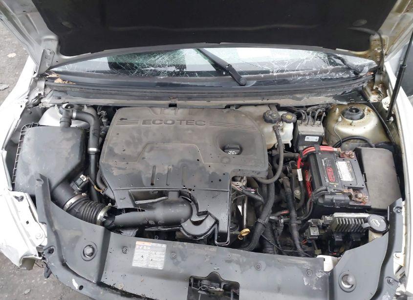 Photo 10 of 2012 Chevrolet Malibu LS (VIN 1G1ZB5E02CF117435)