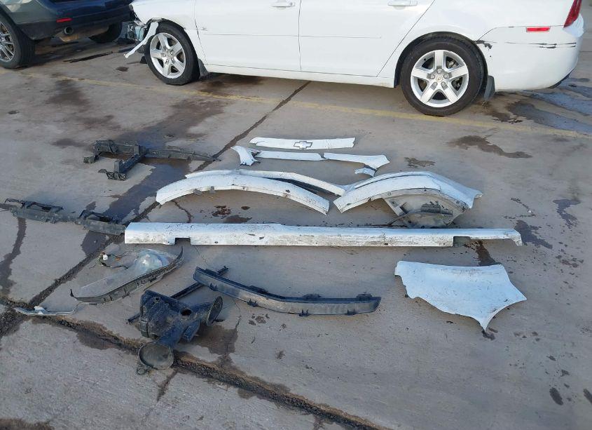 Photo 12 of 2012 Chevrolet Malibu LS (VIN 1G1ZB5E02CF166974)