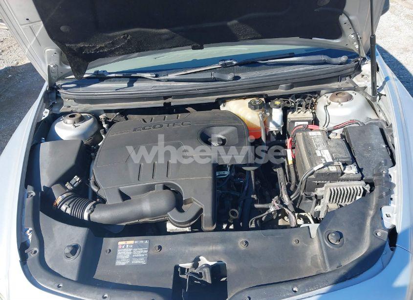 Photo 10 of 2012 Chevrolet Malibu LS (VIN 1G1ZB5E04CF115086)