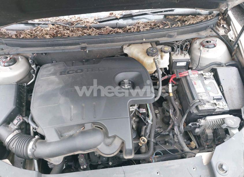 Photo 10 of 2012 Chevrolet Malibu LS (VIN 1G1ZB5E04CF180567)