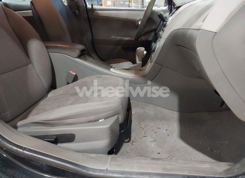 Photo 5 of 2012 Chevrolet Malibu LS (VIN 1G1ZB5E04CF221845)