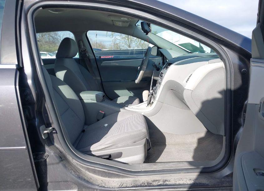 Photo 5 of 2012 Chevrolet Malibu LS (VIN 1G1ZB5E04CF249516)