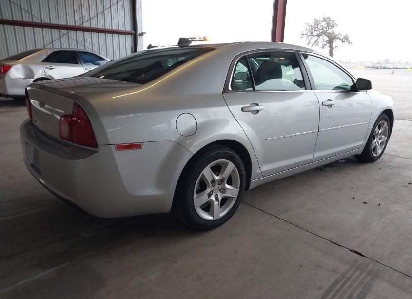 Photo 4 of 2012 Chevrolet Malibu LS (VIN 1G1ZB5E04CF254733)