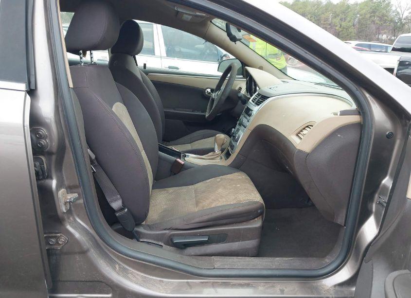 Photo 5 of 2012 Chevrolet Malibu LS (VIN 1G1ZB5E05CF189911)