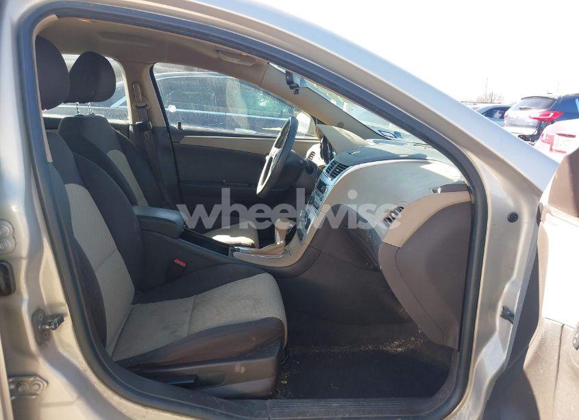 Photo 5 of 2012 Chevrolet Malibu LS (VIN 1G1ZB5E05CF249489)