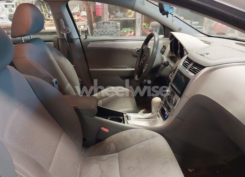 Photo 5 of 2012 Chevrolet Malibu LS (VIN 1G1ZB5E07CF182605)