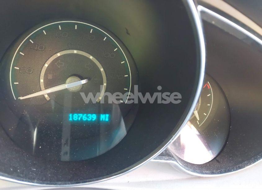 Photo 15 of 2012 Chevrolet Malibu LS (VIN 1G1ZB5E07CF340330)