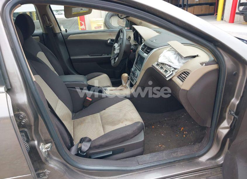 Photo 5 of 2012 Chevrolet Malibu LS (VIN 1G1ZB5E08CF151010)