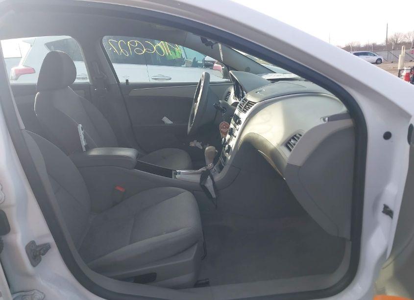 Photo 5 of 2012 Chevrolet Malibu LS (VIN 1G1ZB5E08CF178496)