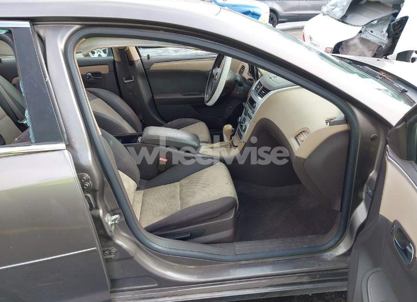 Photo 5 of 2012 Chevrolet Malibu LS (VIN 1G1ZB5E08CF188977)