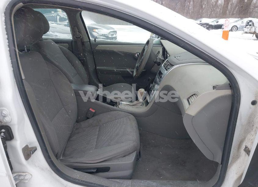 Photo 5 of 2012 Chevrolet Malibu LS (VIN 1G1ZB5E08CF289517)