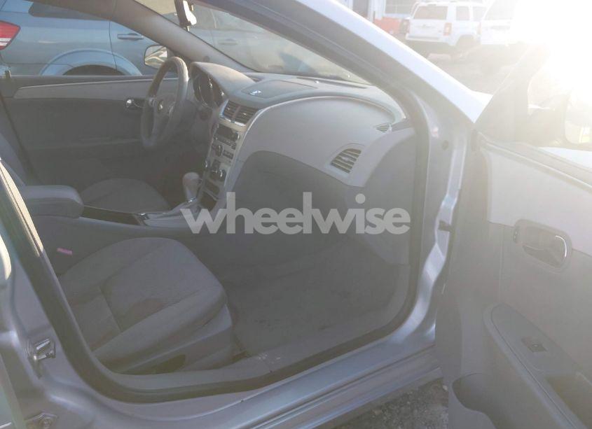 Photo 5 of 2012 Chevrolet Malibu LS (VIN 1G1ZB5E08CF314688)