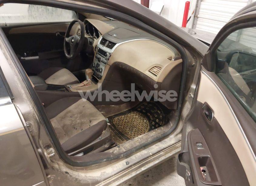 Photo 5 of 2012 Chevrolet Malibu LS (VIN 1G1ZB5E09CF154787)