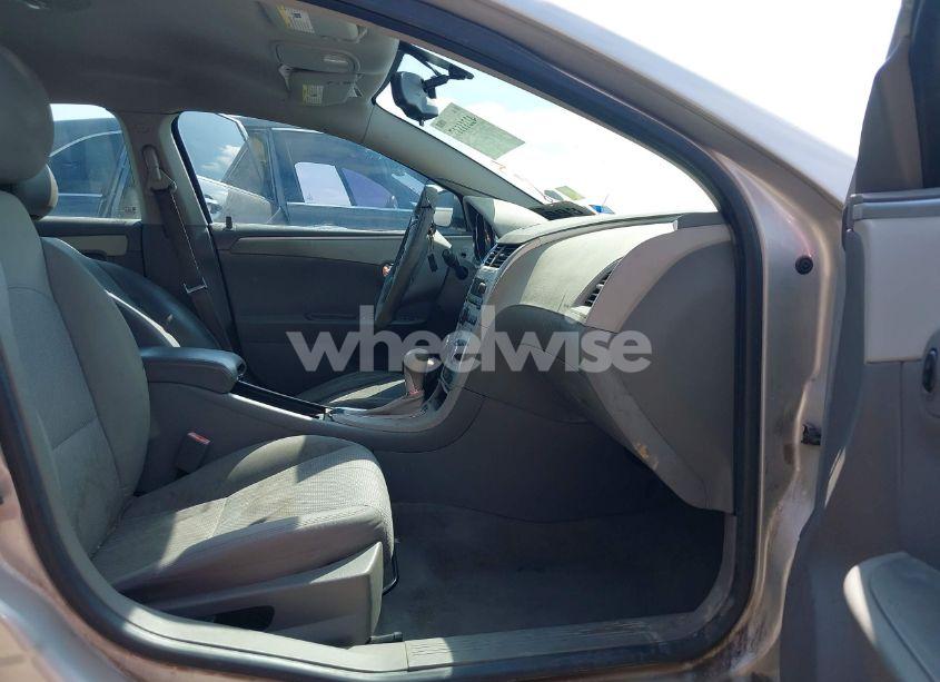 Photo 5 of 2012 Chevrolet Malibu LS (VIN 1G1ZB5E09CF179091)