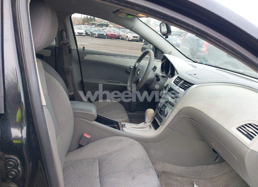 Photo 5 of 2012 Chevrolet Malibu LS (VIN 1G1ZB5E09CF182346)