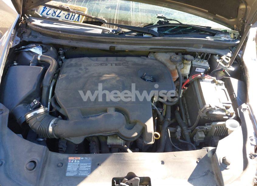 Photo 10 of 2012 Chevrolet Malibu LS (VIN 1G1ZB5E09CF204362)